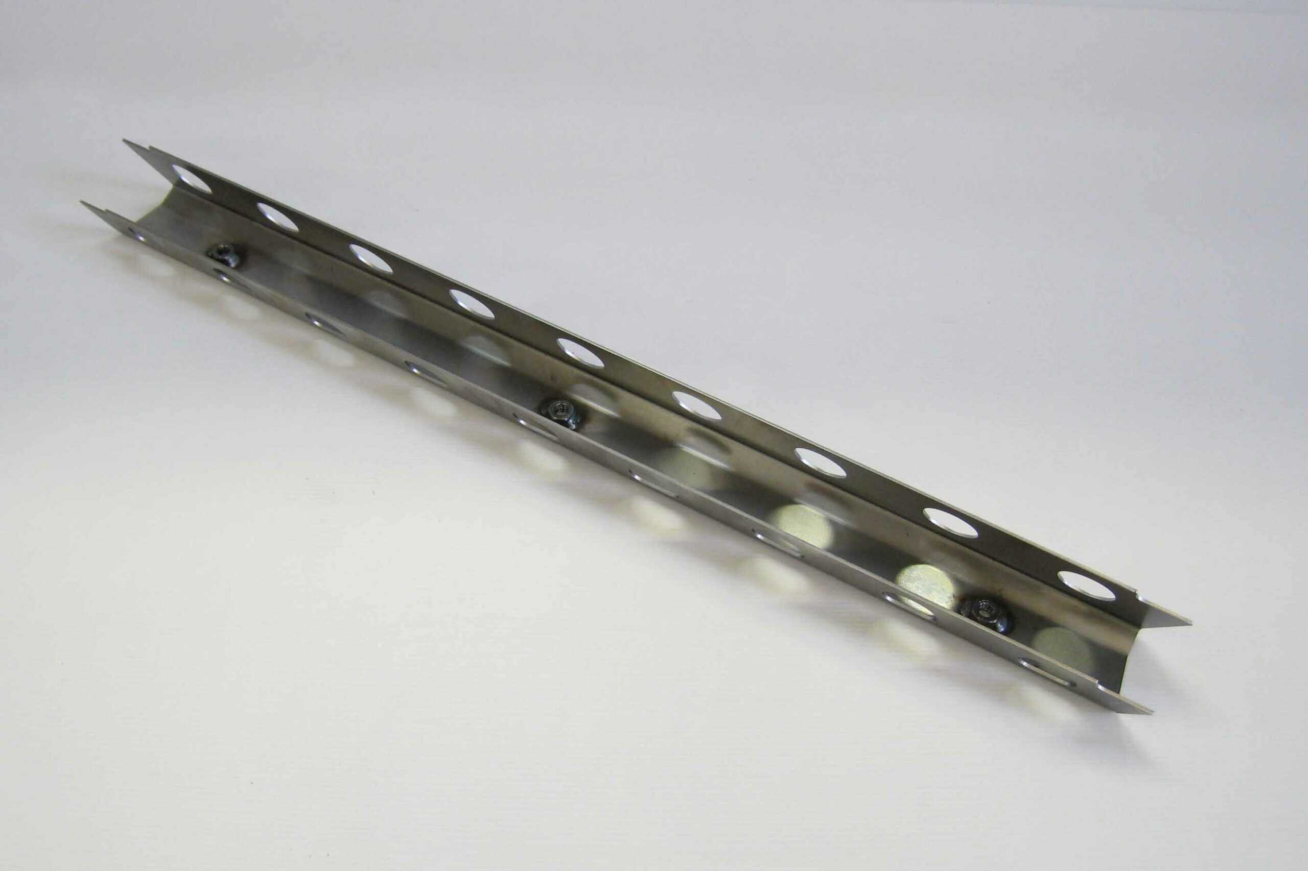 Fastening beam for engine plate Volvo 740 /940