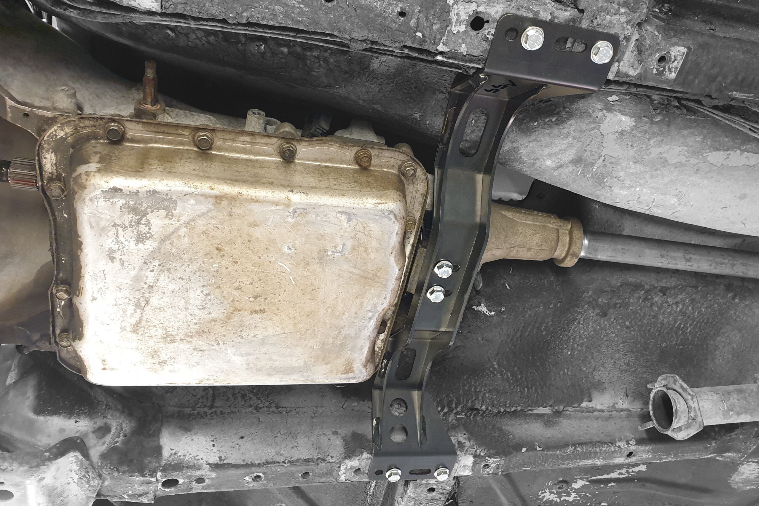 Volvo 240 cheap transmission mount