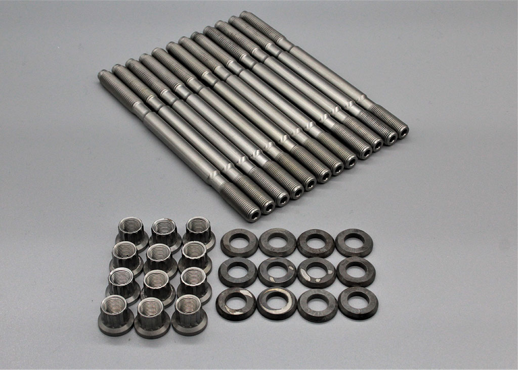 Audi 5 Cyl Head stud kit M11