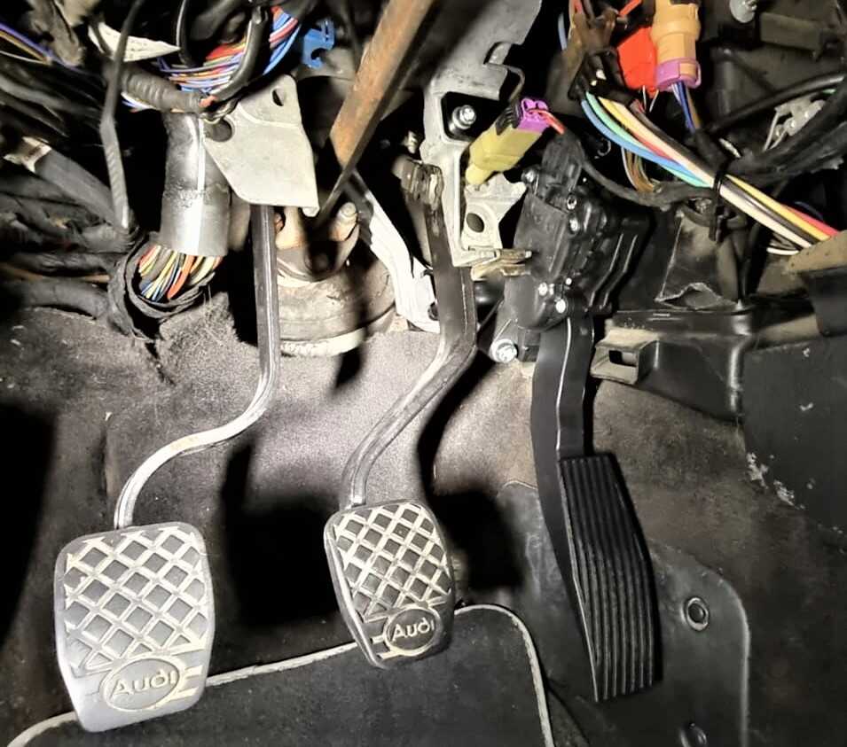 Electronic Throttle pedal Audi S2 / RS2