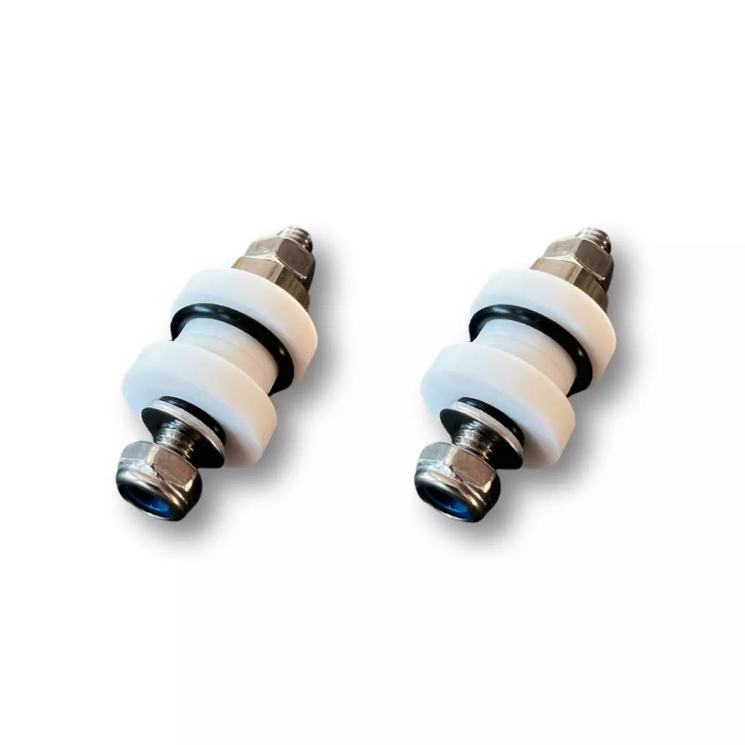 Bulkhead terminal + and -